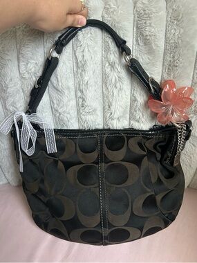 coach soho signature optic sateen hobo shoulder bag